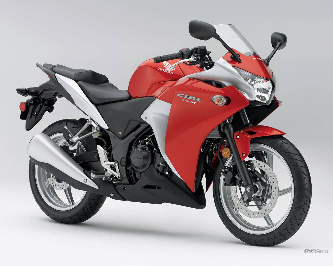 Тест-драйв: honda cb300r neo sports cafe (2019) – первый контакт / мотогонки.ру