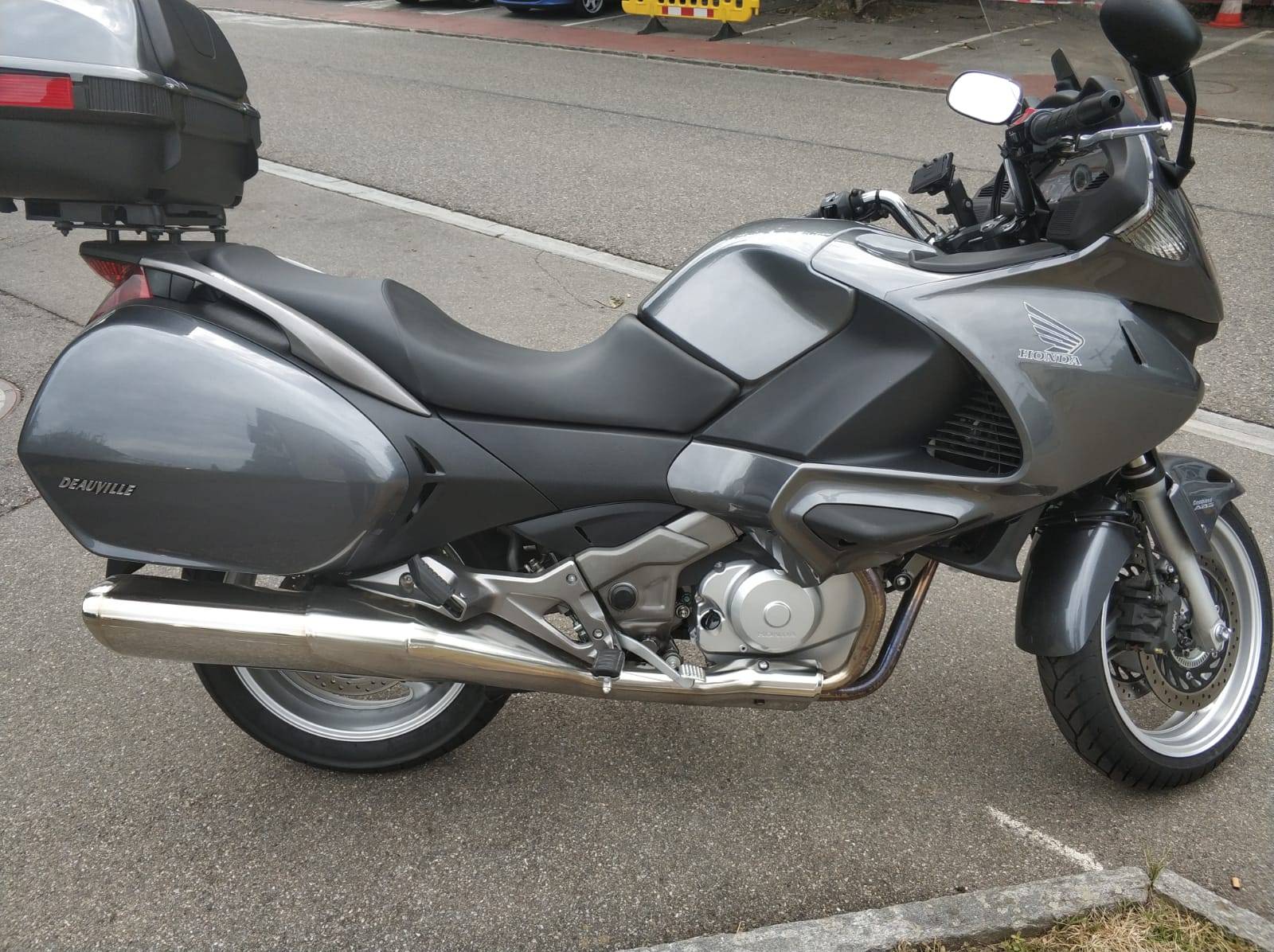 Honda nt 700 v deauville - обзор, технические характеристики | mymot - каталог мотоциклов и все объявления об их продаже в одном месте