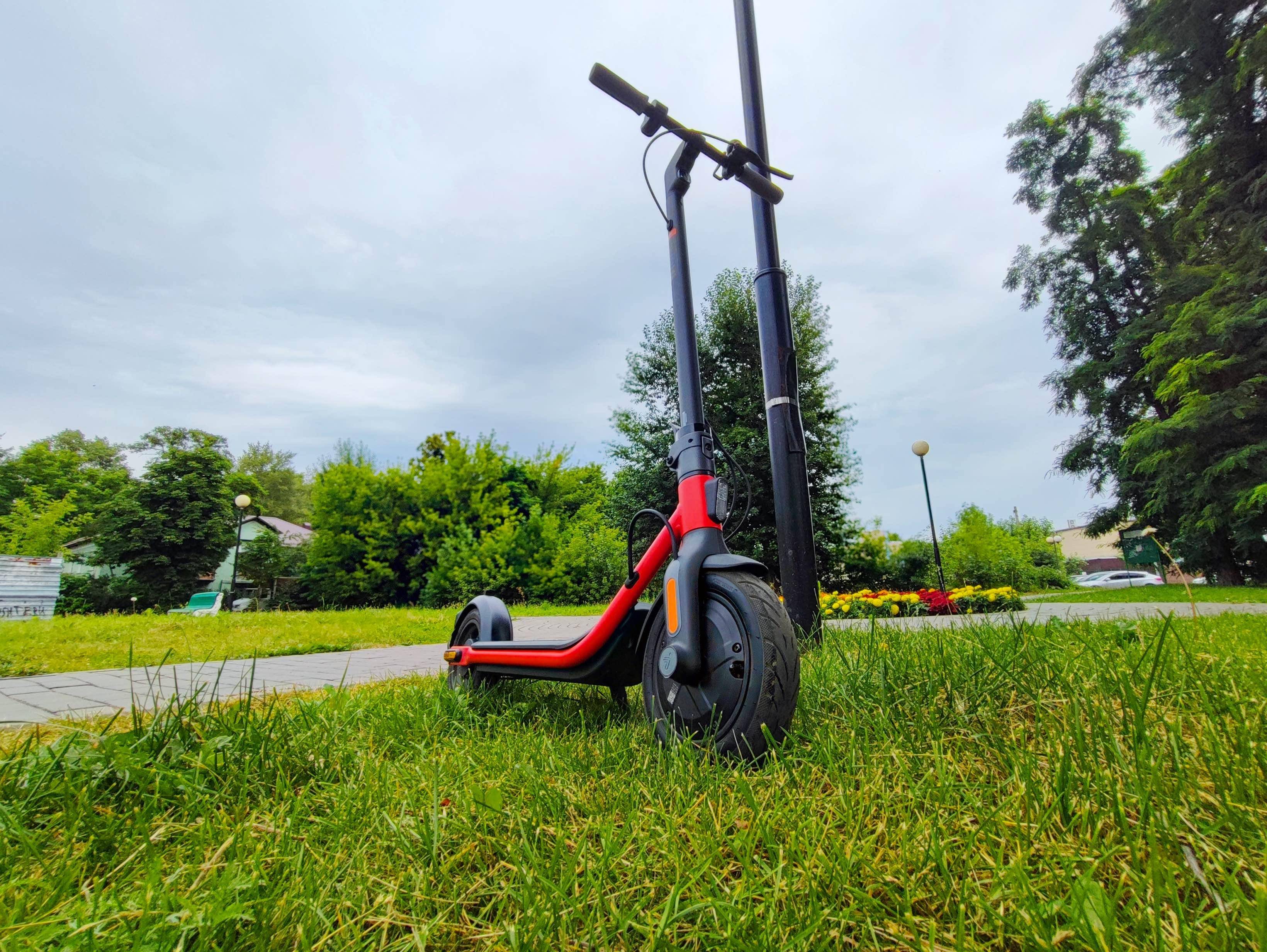 Электросамокат segway kickscooter ninebot es1