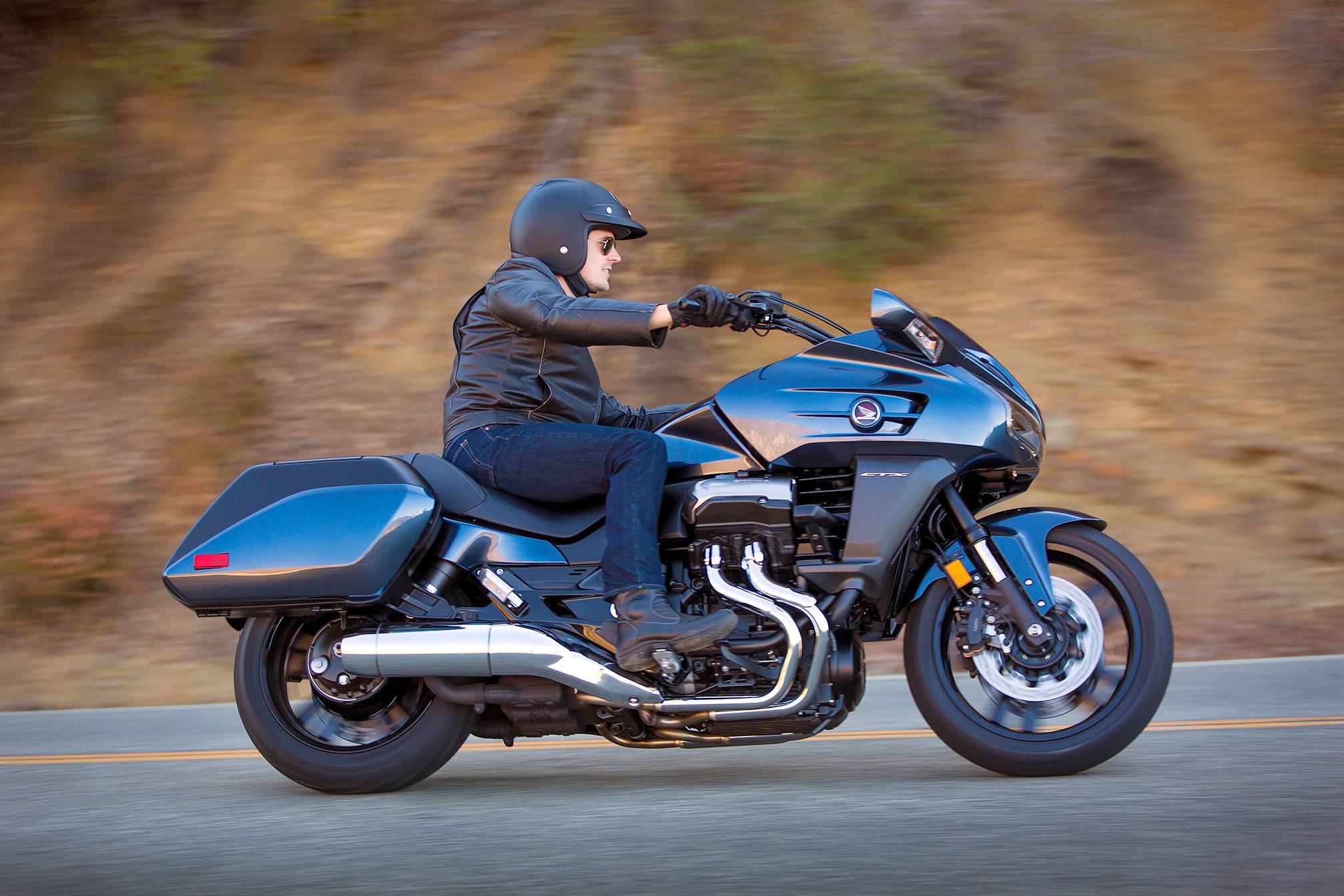2014 honda ctx1300d deluxe on 2040-motos