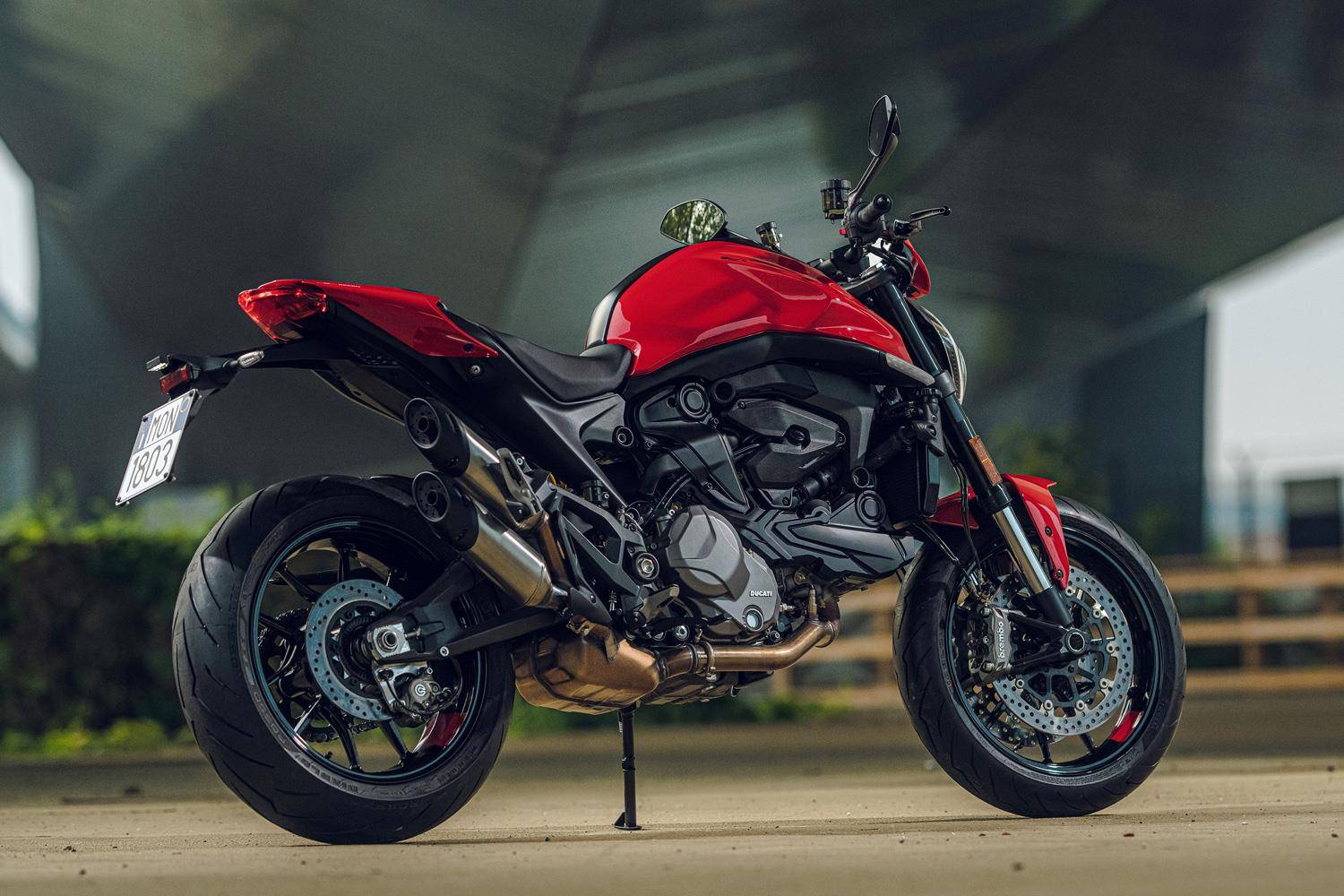 Обзор и тест-драйв мотоцикла ducati monster 821 2015