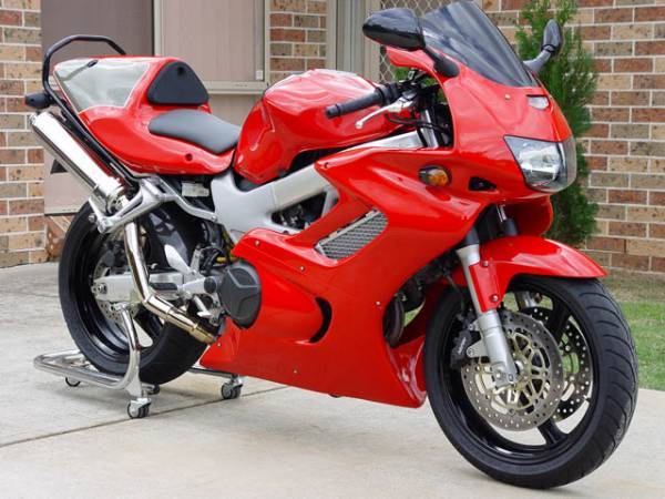 Мотоцикл honda vtr1000 f 2004: что важно знать