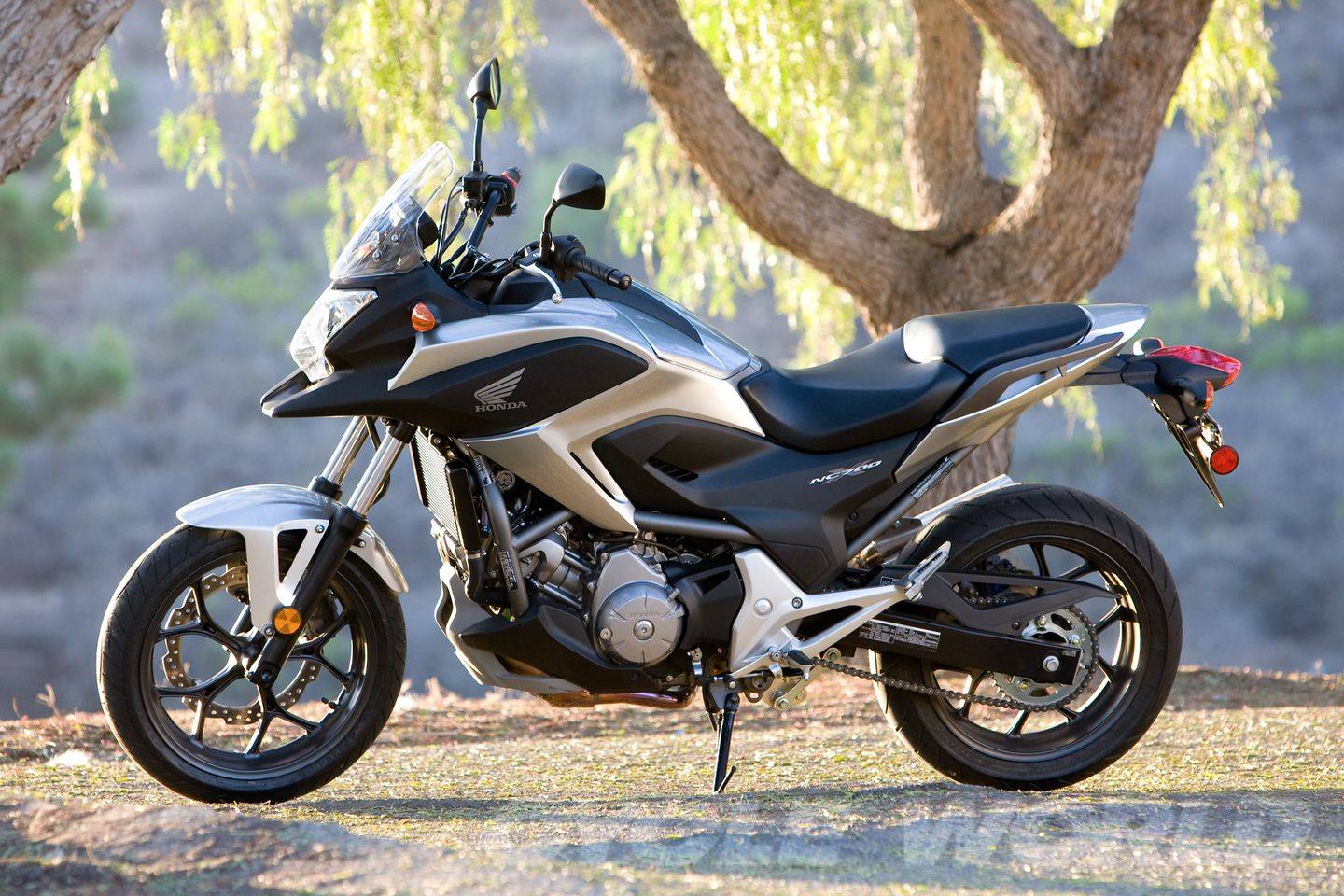 Honda nc700x – ей приключения не страшны
