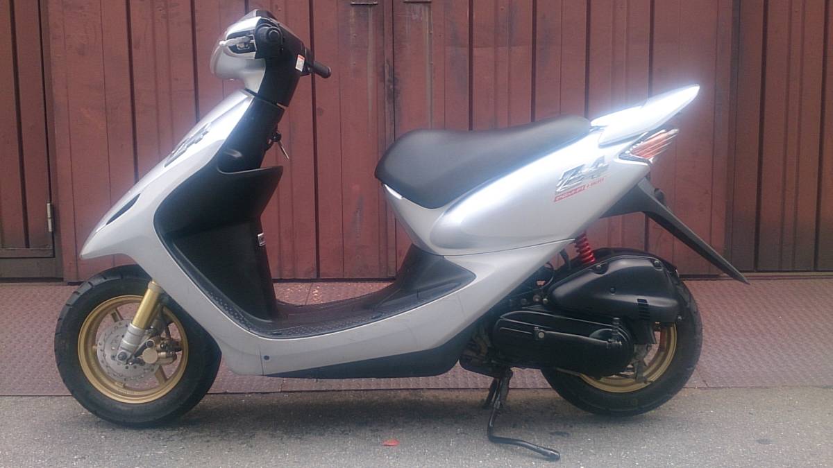 Honda dio af 34