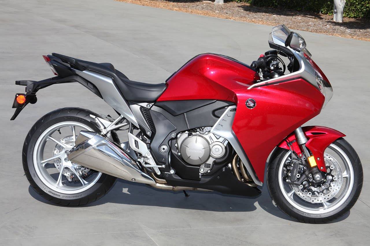 Honda vfr 1200 f - обзор, технические характеристики | mymot - каталог мотоциклов и все объявления об их продаже в одном месте