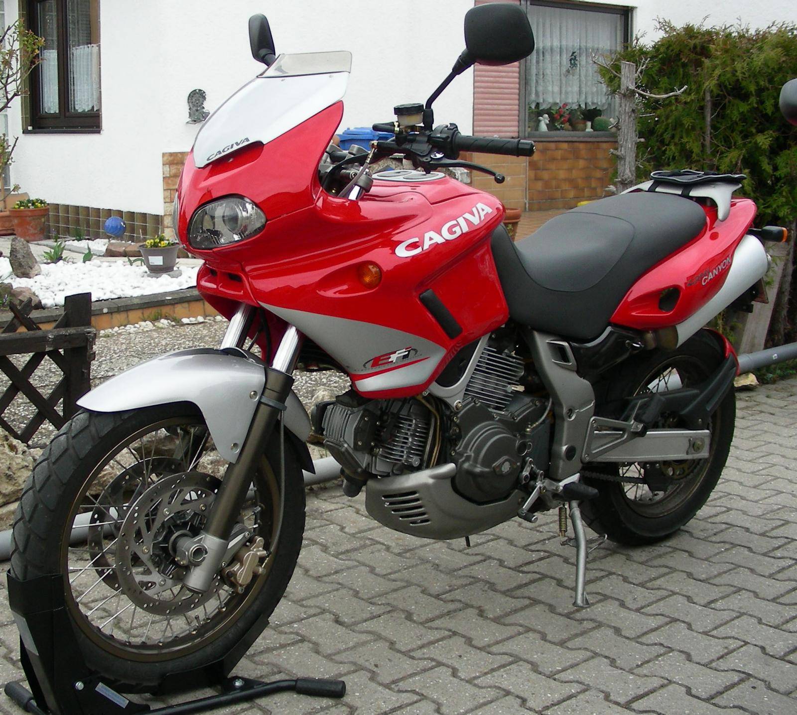 All about motorcycle: cagiva 900 gran canyon | specs | review