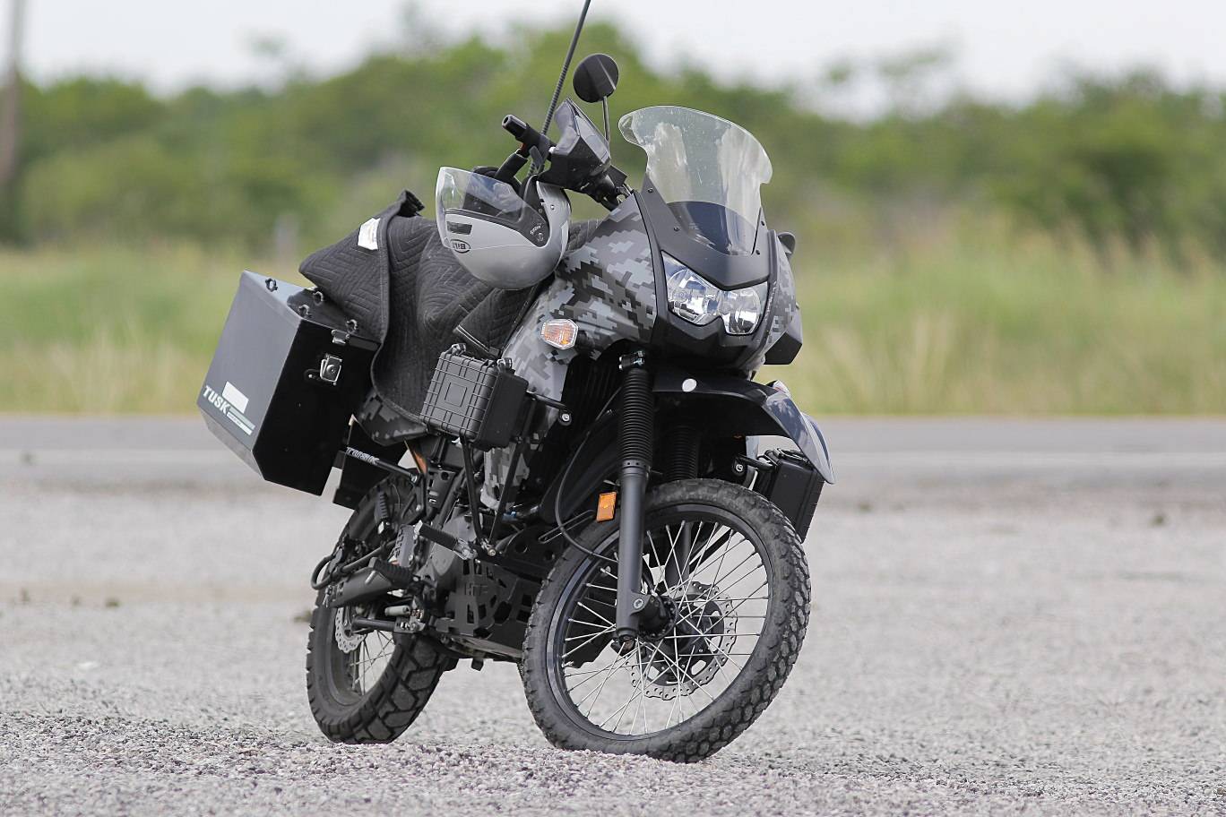 Kawasaki klr 650 — это хороший, бодрый эндуро