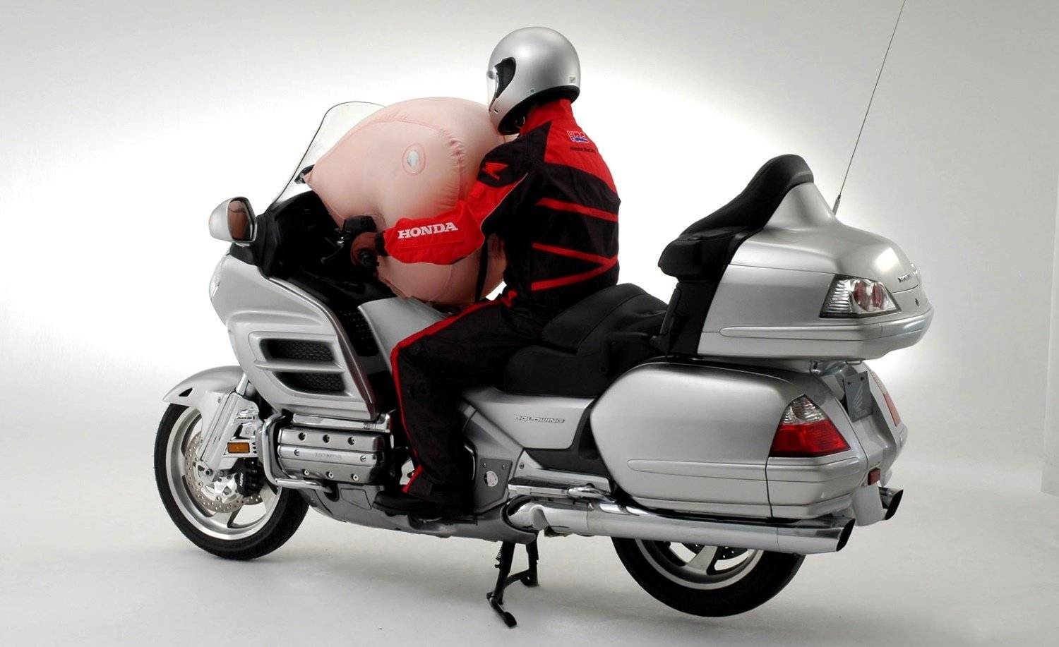 2020 honda gold wing tour airbag automatic dct [specs & info] | wbw