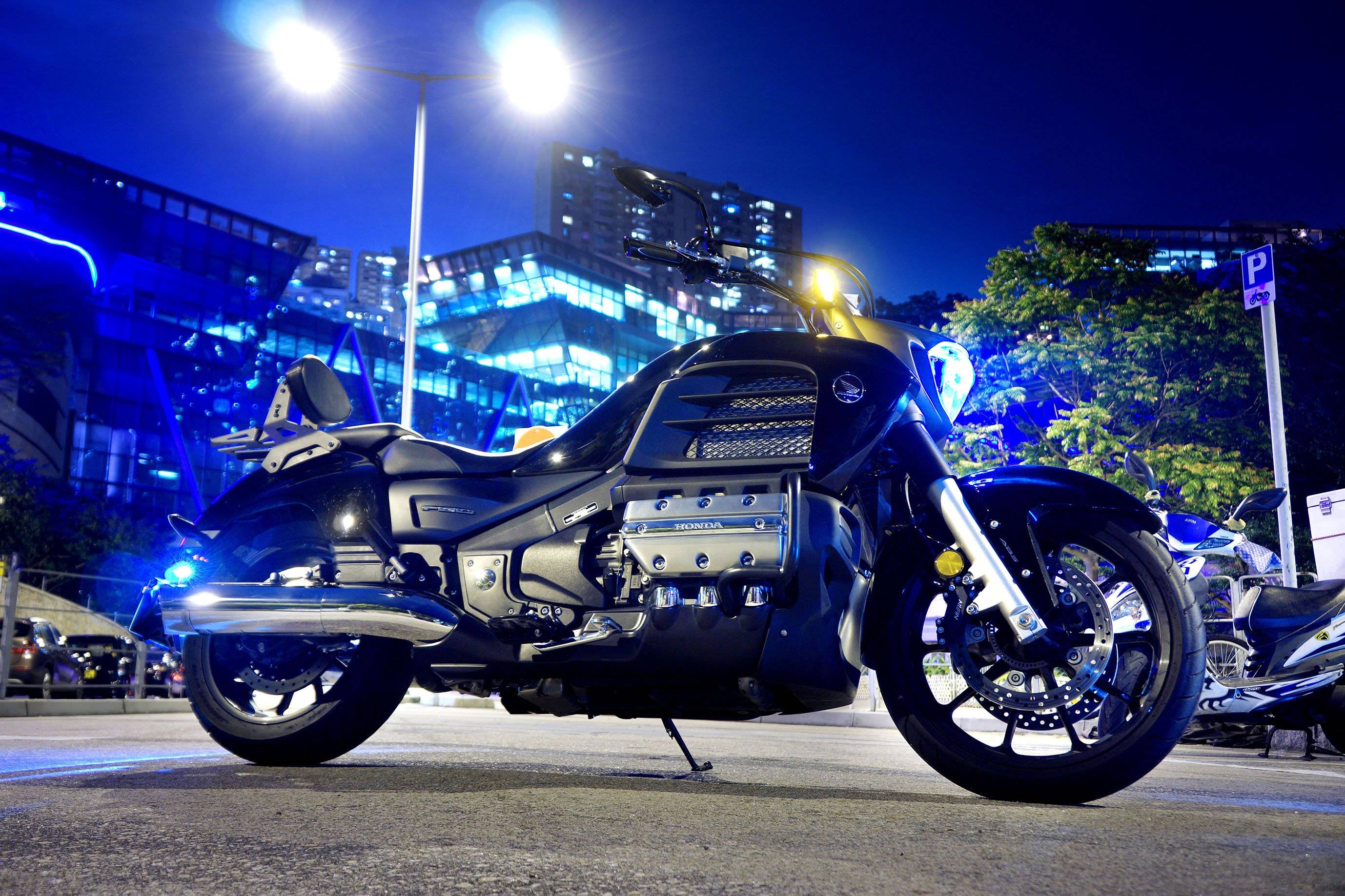 Gl 1500 f6c valkyrie — мотоэнциклопедия