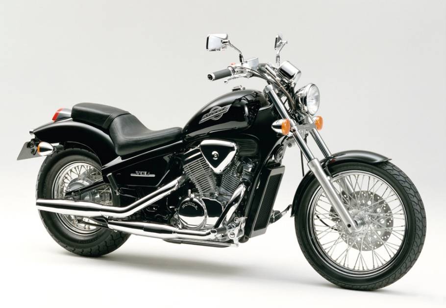 Мотоцикл honda vt600c shadow, honda vt400c steed или тень коня.