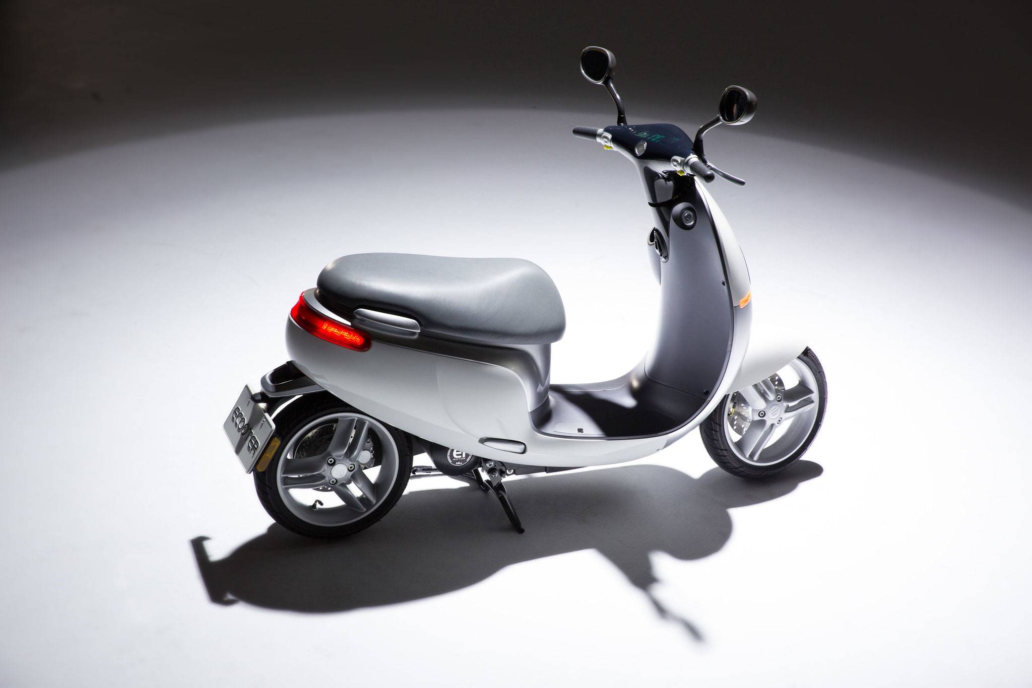 Китайские электроскутеры от chery
