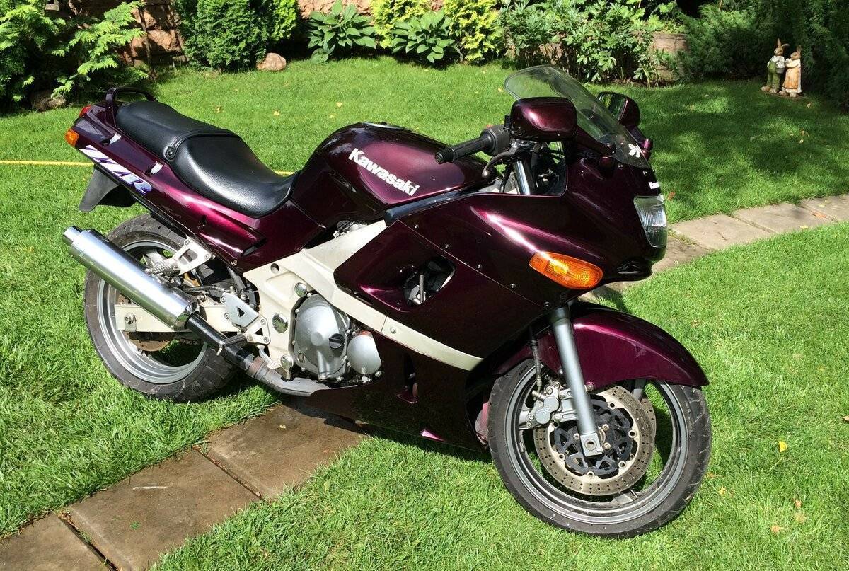 Кавасаки zzr 400 2 технические характеристики. основные конкуренты