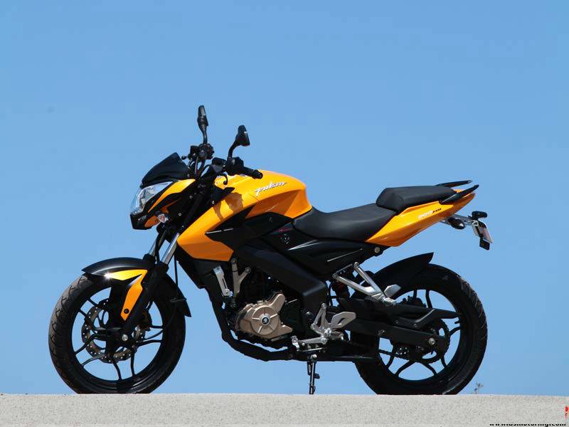Мотоцикл bajaj pulsar 200ns: познаем вместе