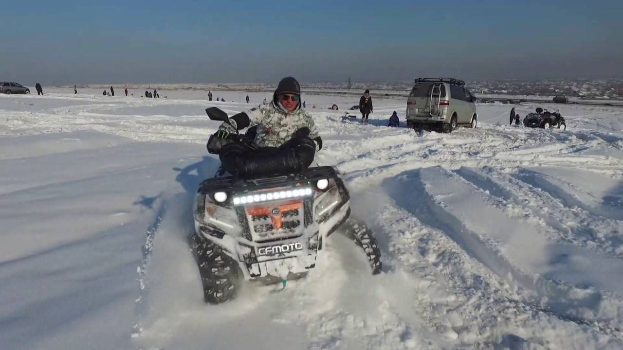 Чистим снег на квадроцикле cfmoto cf500-a