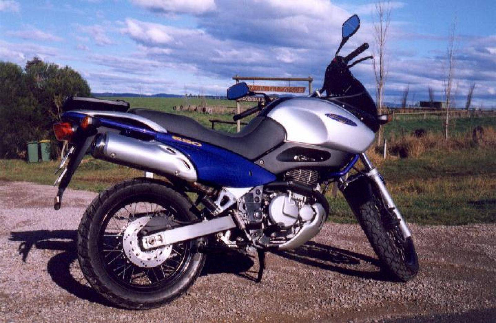 Suzuki xf 650 freewind: технические характеристики, отзывы, фото
