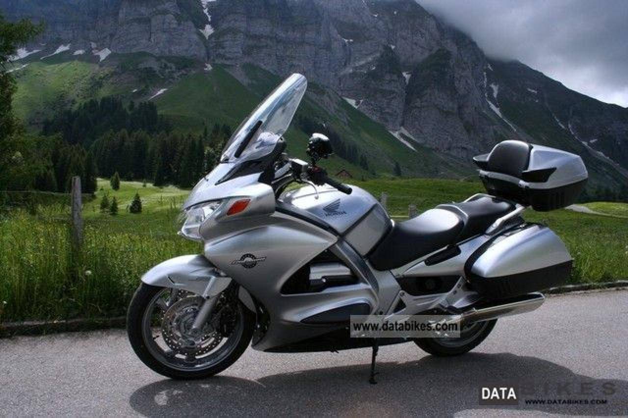 Тест-драйв honda st / хонда эс-ти, yamaha fjr 1300 / ямаха эф-джей-эр 1300. honda pan european, yamaha fjr 1300 (2003)