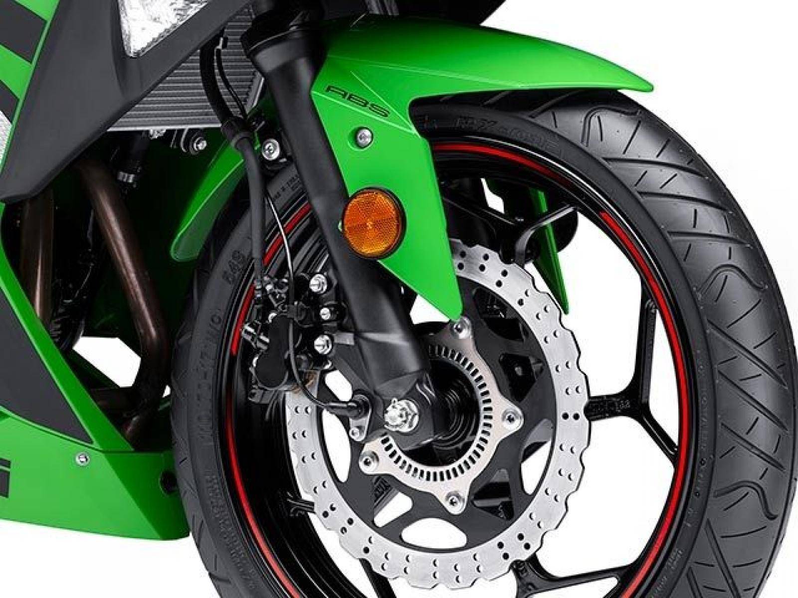 Kawasaki ninja 300 (2012-2017) review and used buying guide | mcn