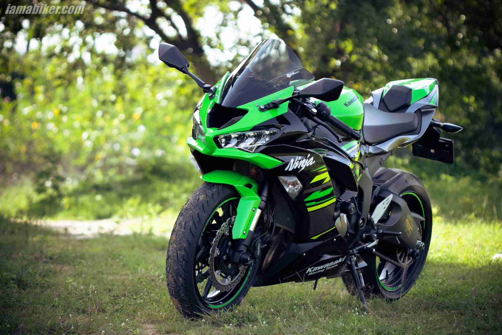 Kawasaki ninja zx 6r abs 2021. среднекубатурный суперспорт.