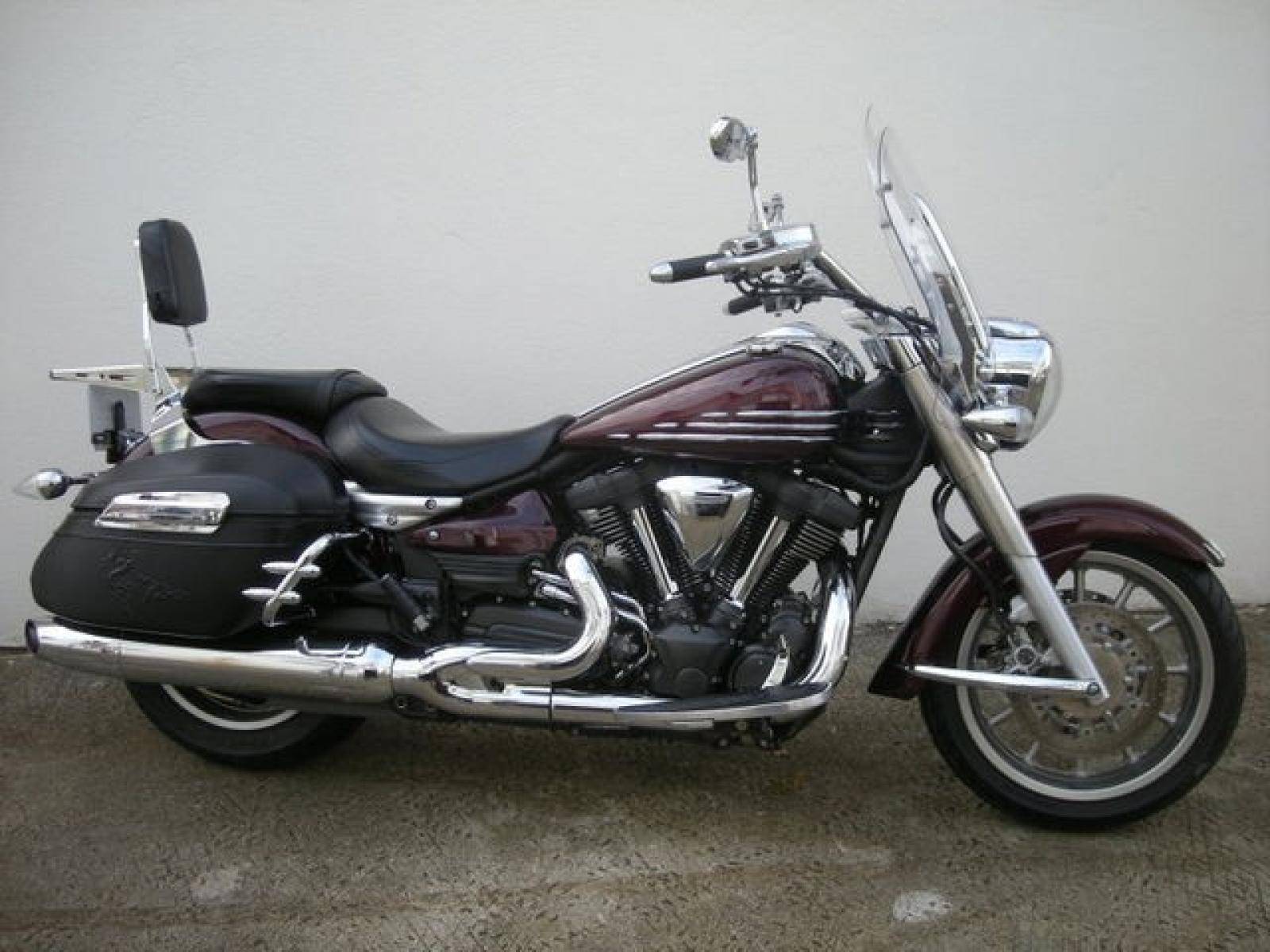 Yamaha xv1900a