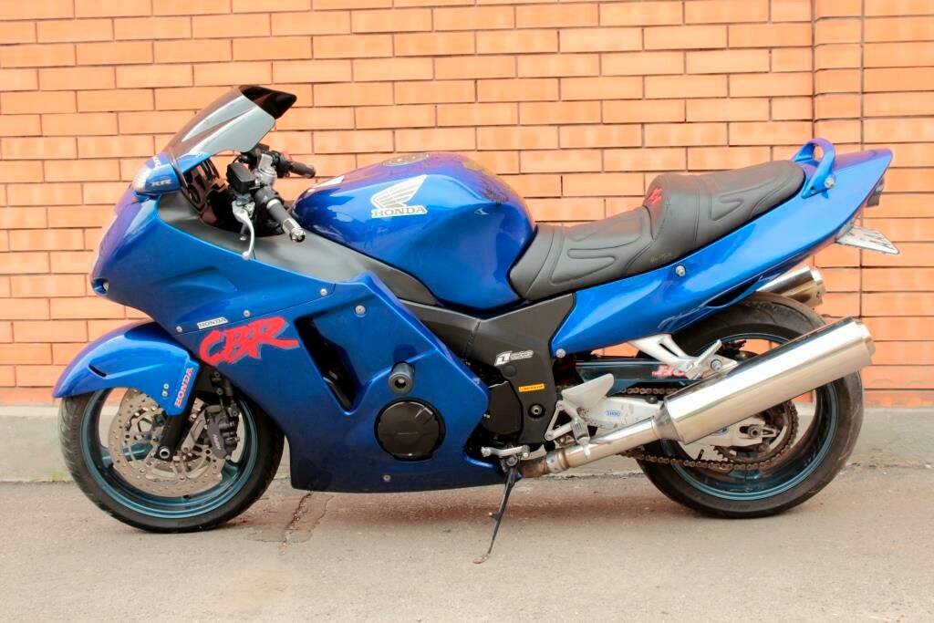 Honda cbr 1100 xx blackbird — динамичный и комфортный байк