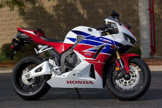 Honda cbr 600 rr - обзор, технические характеристики | mymot - каталог мотоциклов и все объявления об их продаже в одном месте