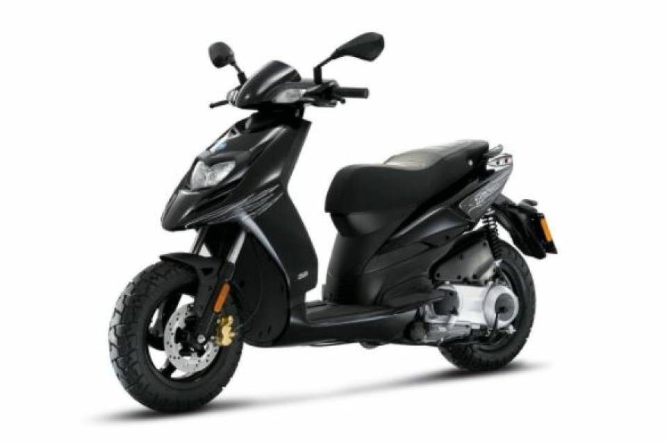 Скутер piaggio 50 кубов