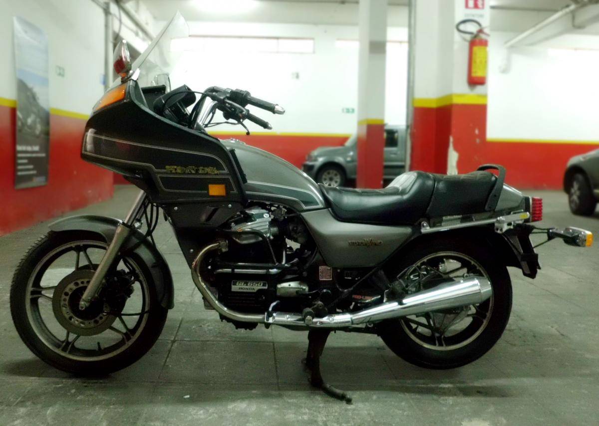 Мотоцикл honda gl 650 1983 (видео)