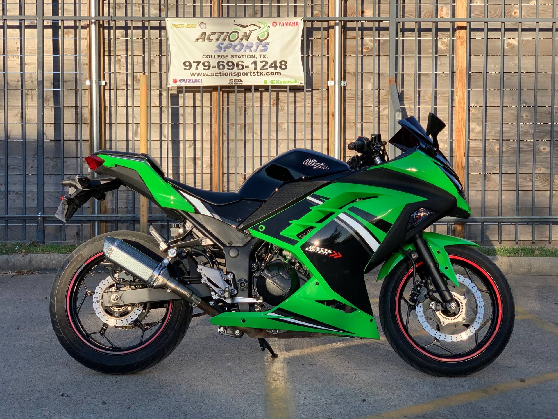 Обзор мотоцикла kawasaki ninja 250r / ninja 250 (ex250j, ex250k, ex250l, ex250m, ex250p) — bikeswiki, энциклопедия японских мотоциклов