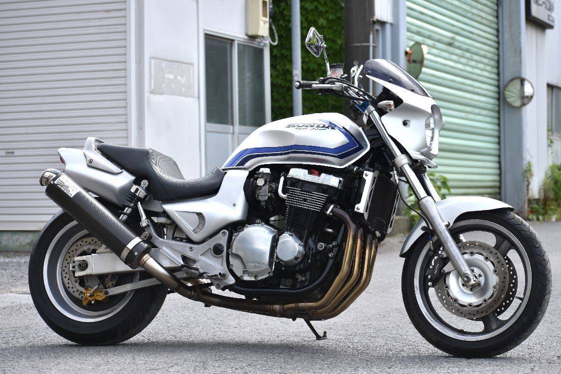 Мотоцикл honda x4 2002 – рассматриваем все нюансы