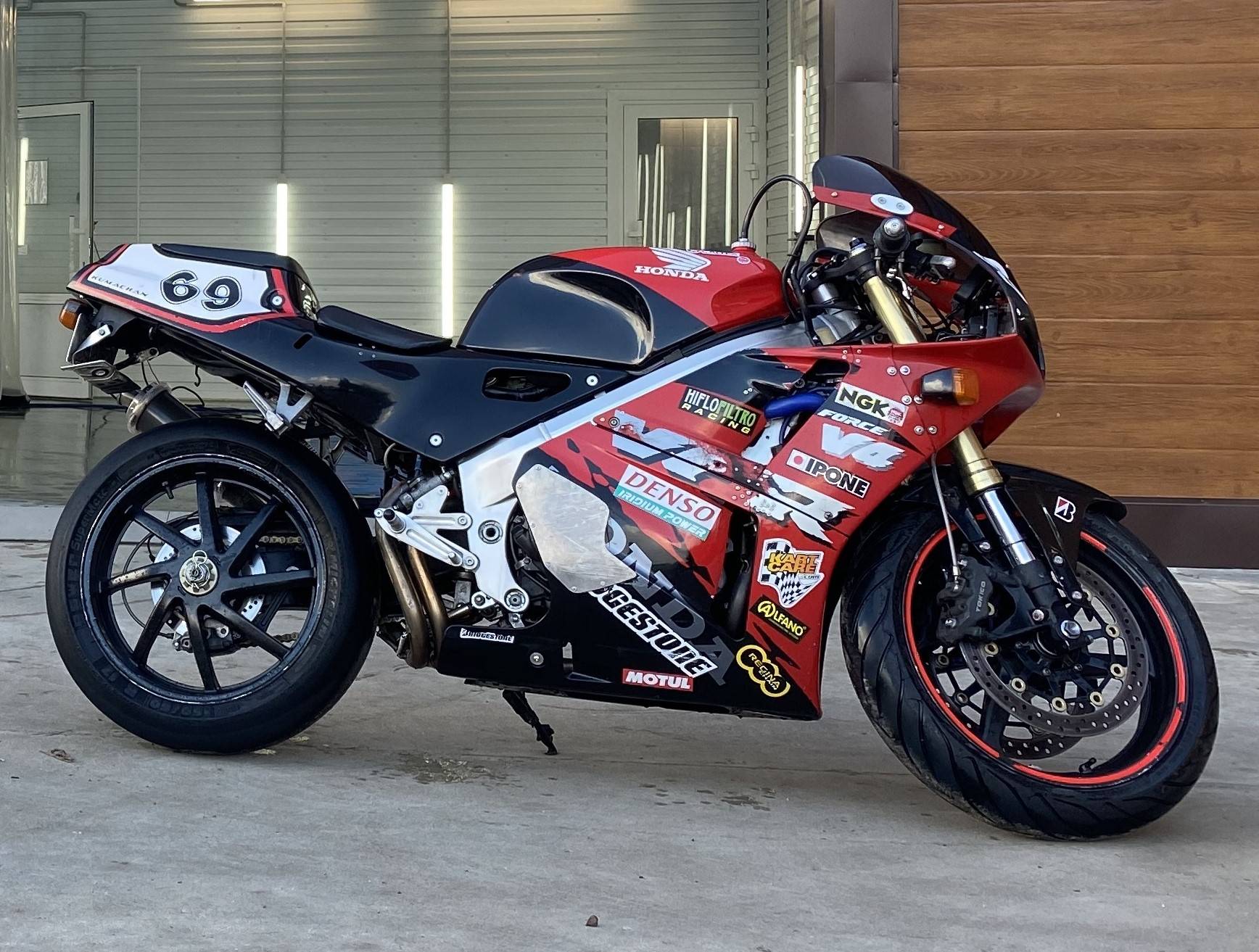 Тест-драйв honda vfr400 от журнала "недетские игрушки" — bikeswiki, энциклопедия японских мотоциклов
