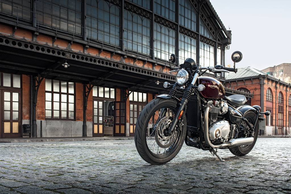 Классические triumph, модельный ряд triumph bonneville, t120, bobber black, speedmaster, тест-драйв - motonoob.ru