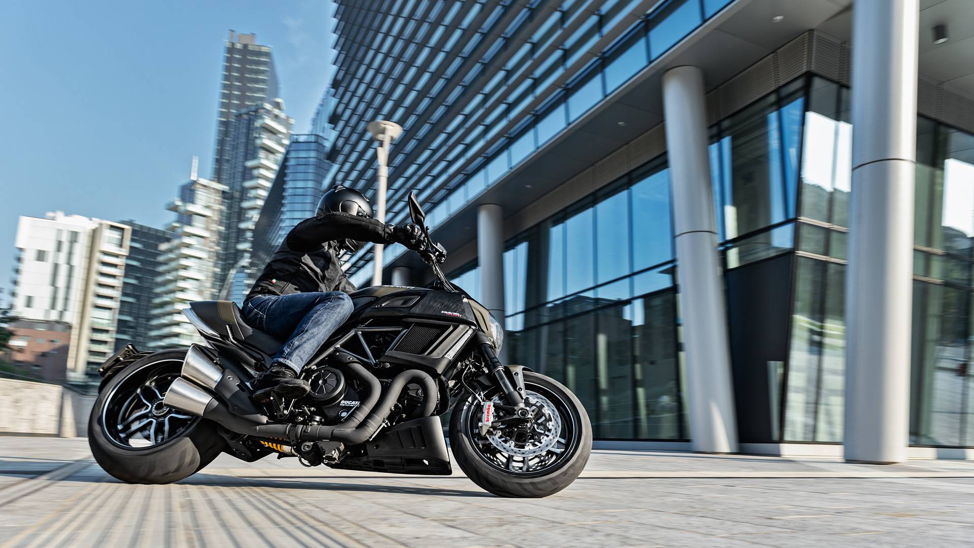 Yamaha v-max 1700: review, history, specs - bikeswiki.com, japanese motorcycle encyclopedia