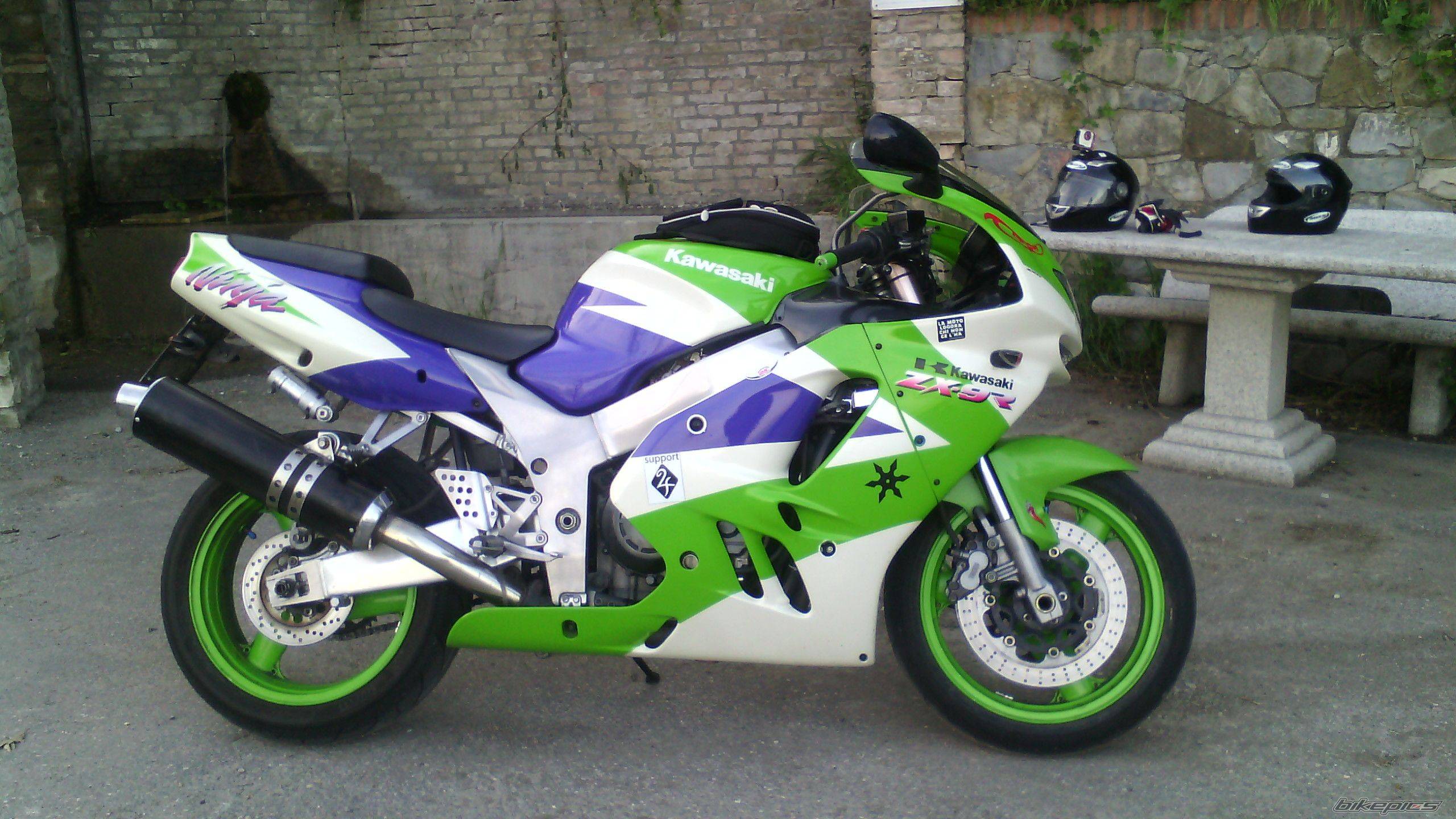 Kawasaki ninja zx 9 r