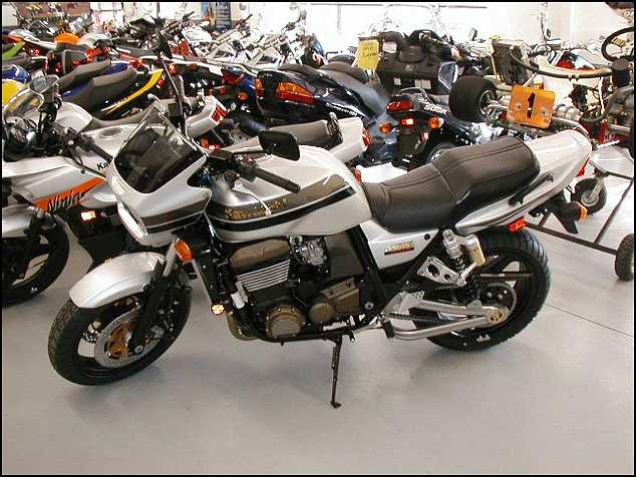 Обзор мотоцикла kawasaki zrx 1200