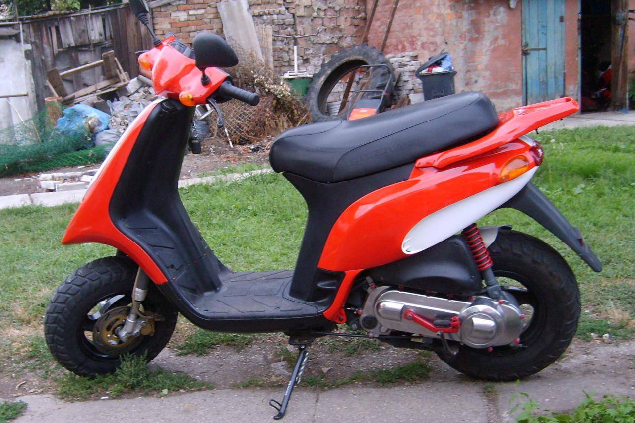 Motorcycle: piaggio - typhoon 50(2020) scooter specifications, characteristics and information
