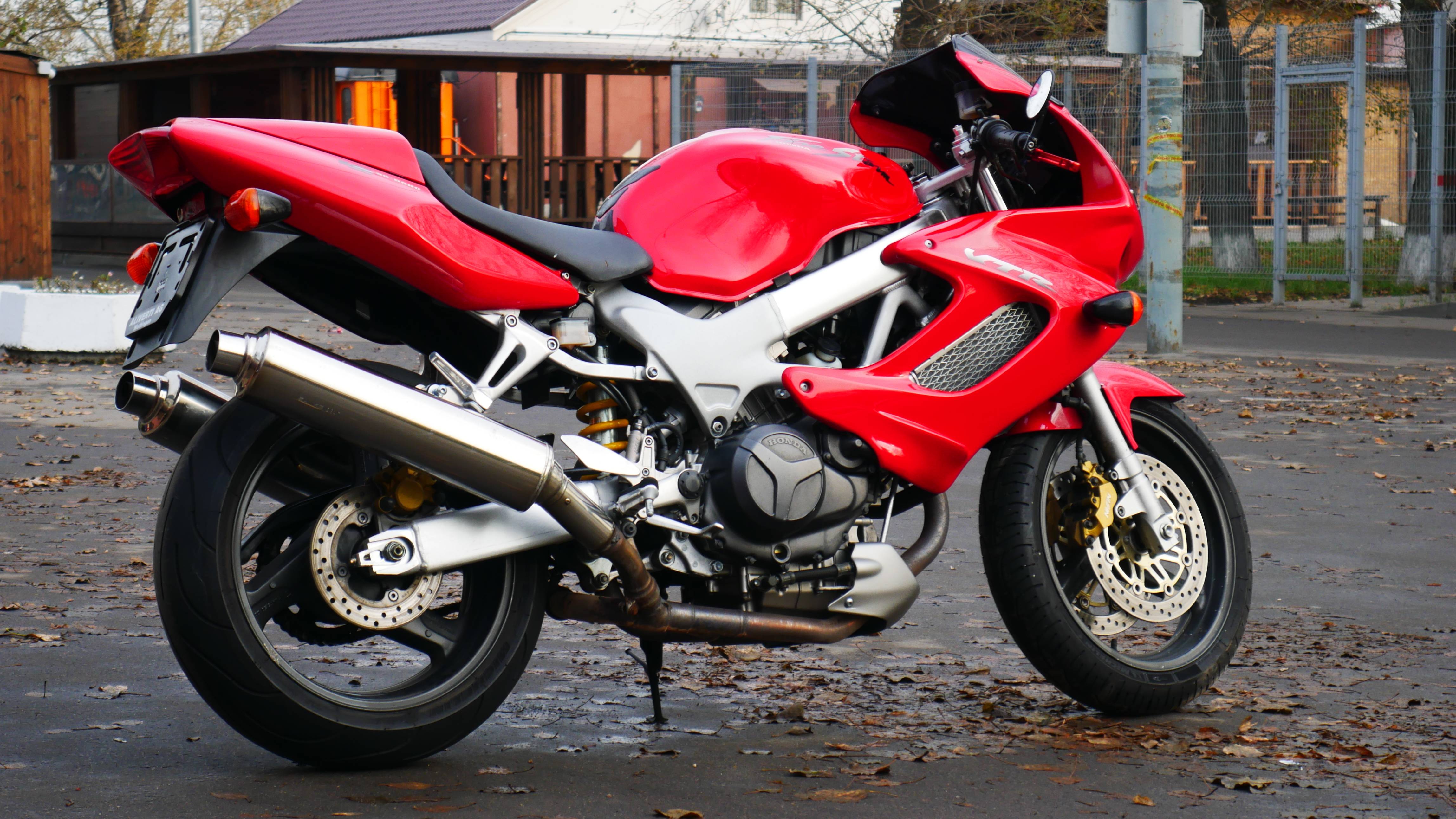 Обзор мотоцикла honda vtr 1000 f (firestorm, superhawk)