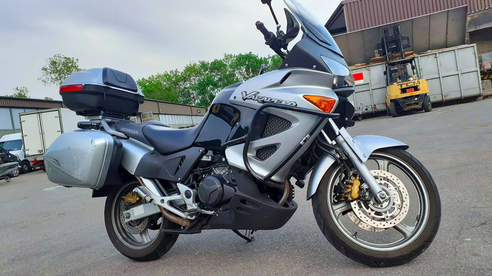 Honda xl 1000 v varadero - обзор, технические характеристики | mymot - каталог мотоциклов и все объявления об их продаже в одном месте