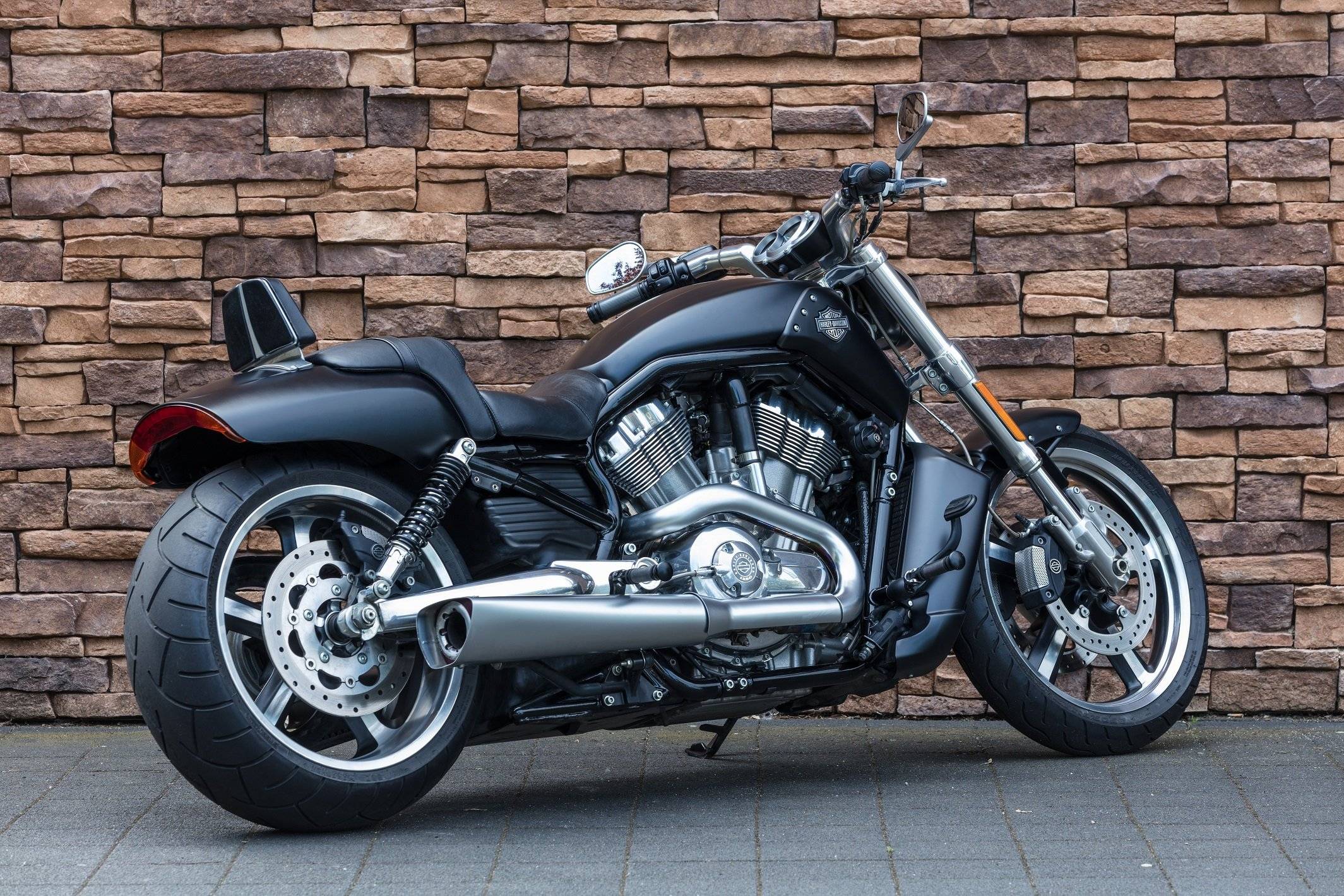 Harley-davidson v-rod (2009-2018) review | mcn