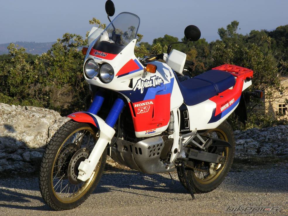 Мануалы и документация для honda crf1000l africa twin
