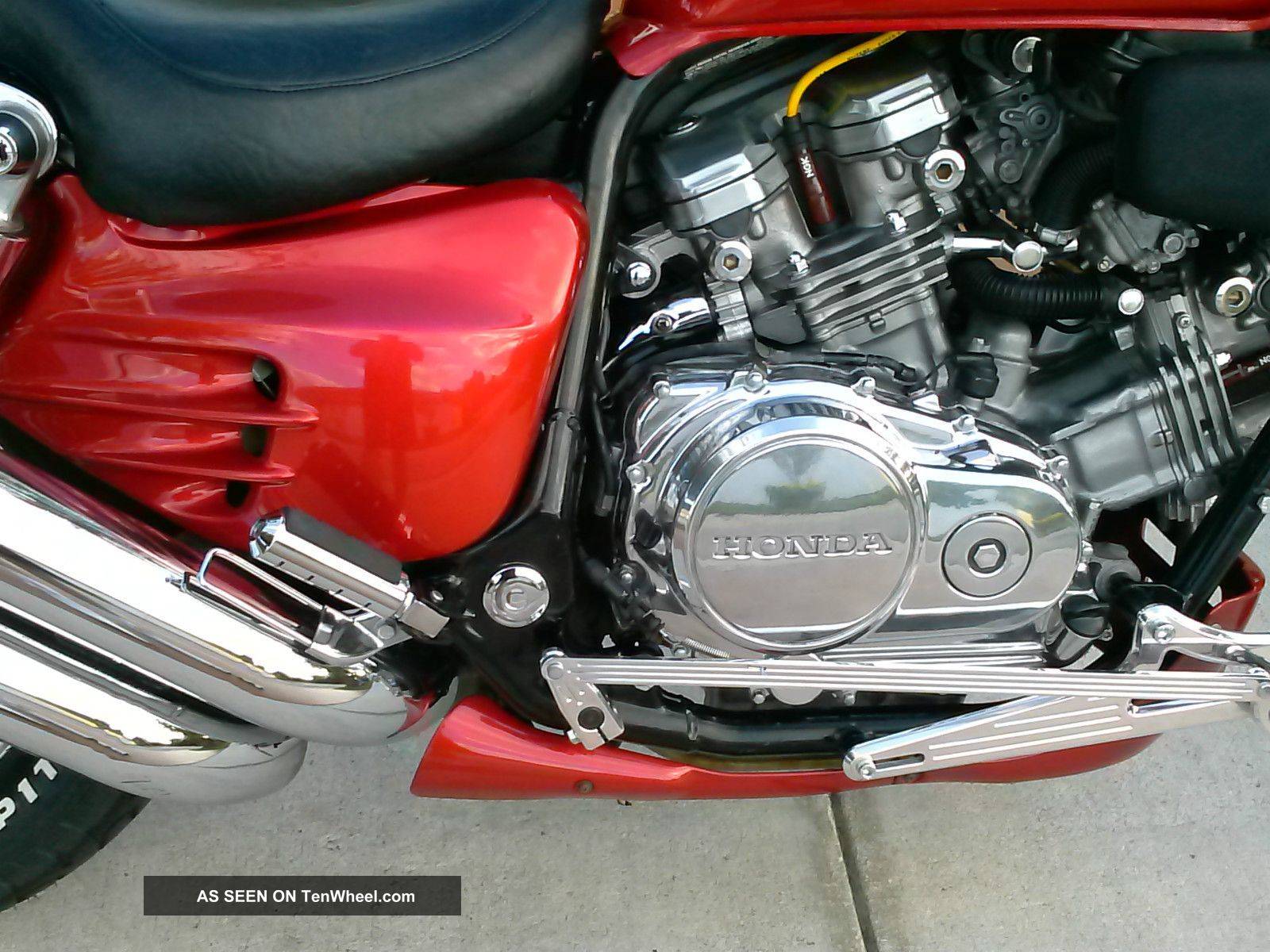Vf 750 magna
