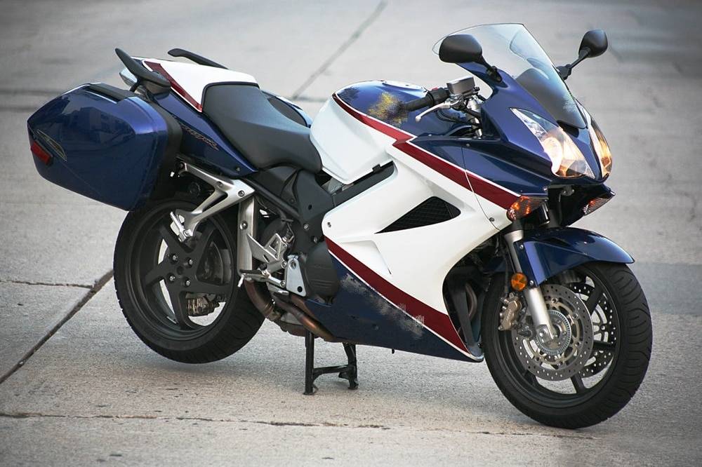 Honda vfr800f (interceptor): review, history, specs - bikeswiki.com, japanese motorcycle encyclopedia