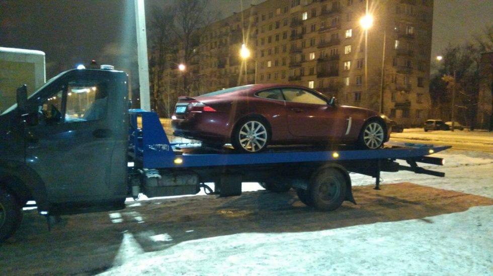 Эвакуировали машину в спб: куда звонить, как узнать где она? сколько стоит эвакуация в 2023