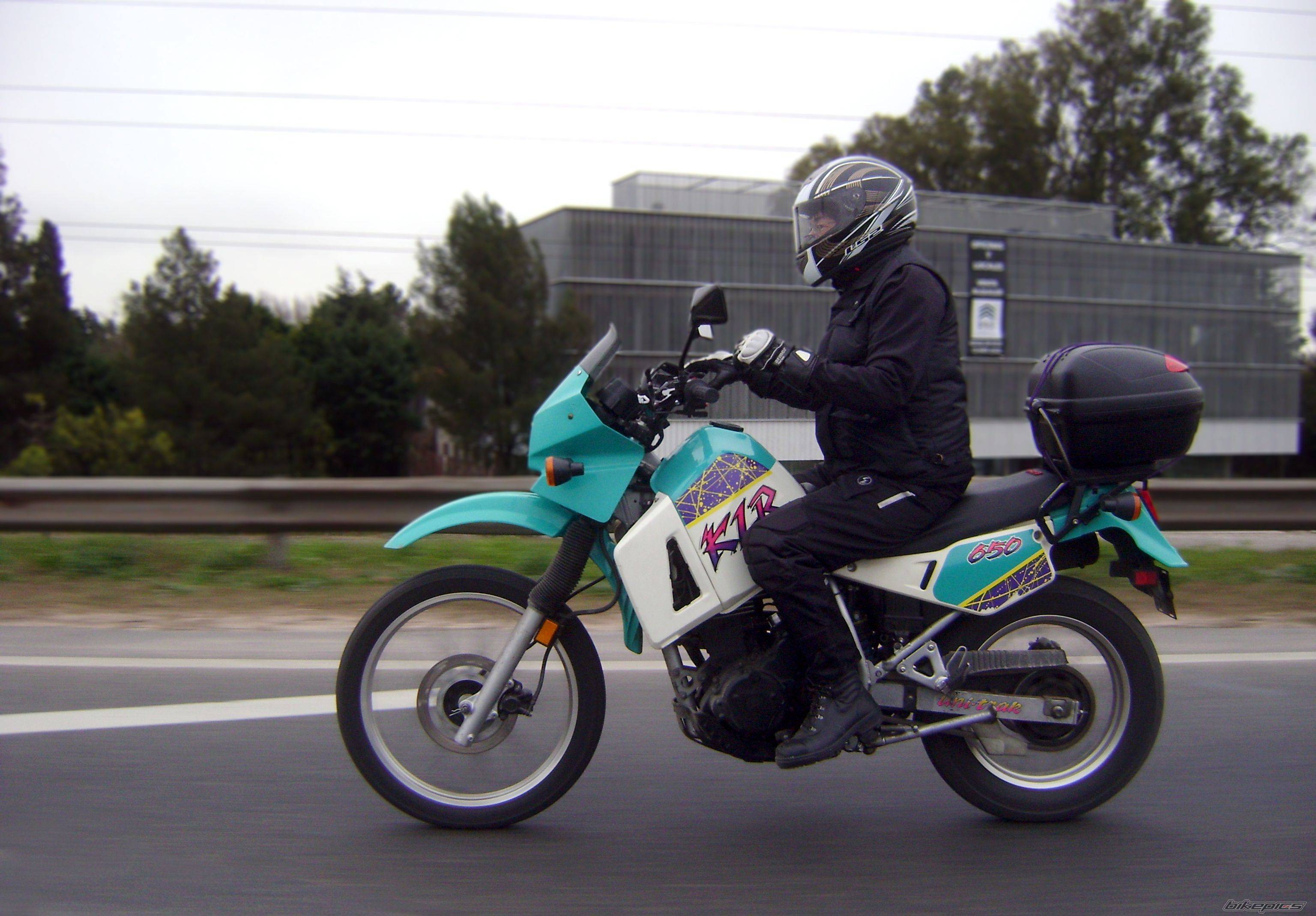 Обзор мотоцикла kawasaki klr 650: технические показатели, отзывы владельцев