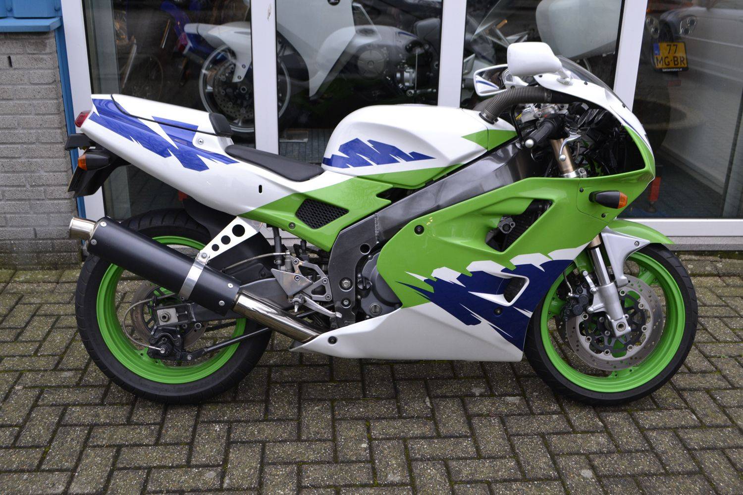 Kawasaki zzr (кавасаки ззр) 400: обзор и технические характеристики мотоцикла