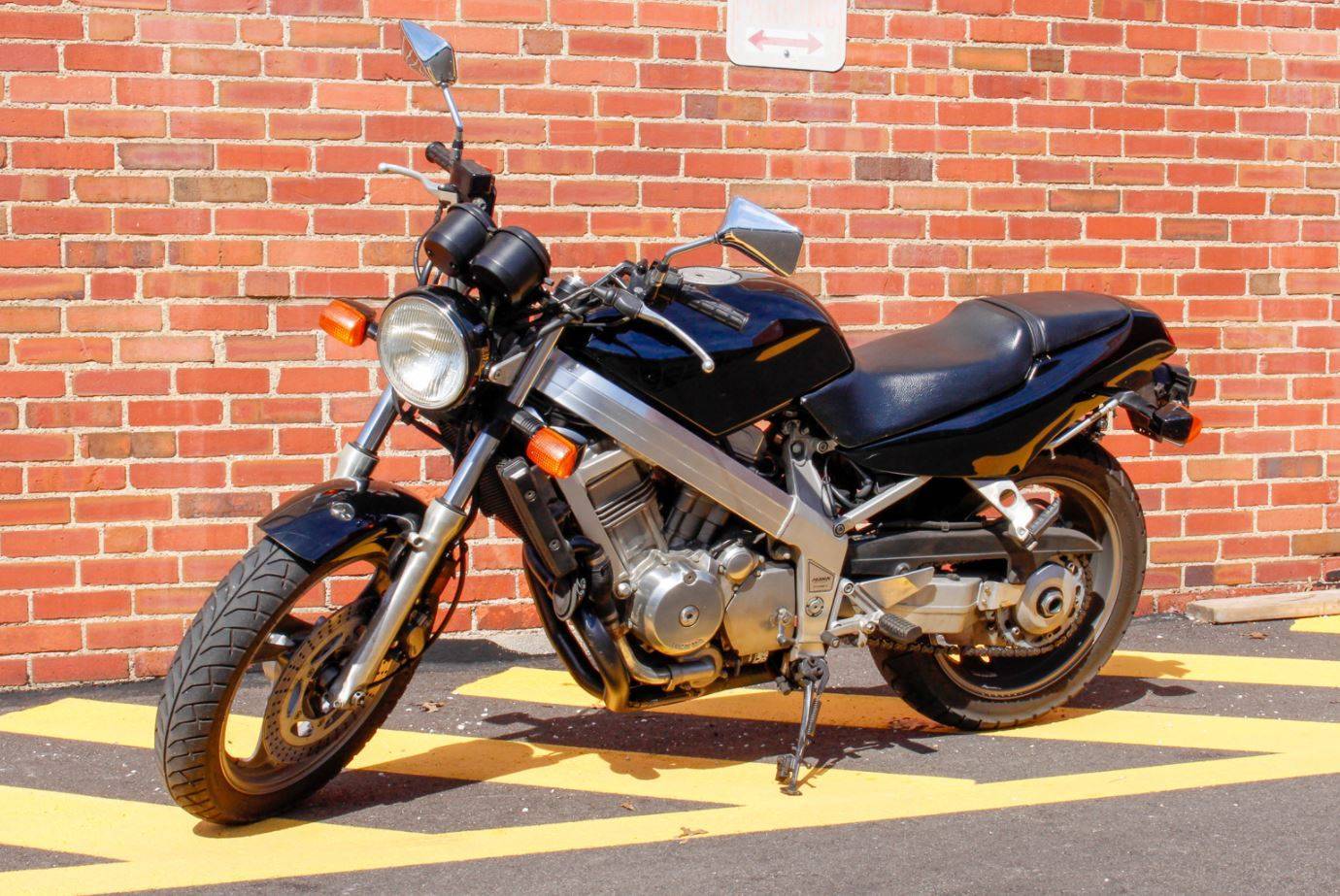 Мотоцикл honda bros (хонда брос) nt650: обзор и его технические характеристики