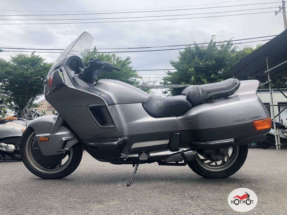 Обзор мотоцикла honda pc800 (pacific coast) — bikeswiki, энциклопедия японских мотоциклов
