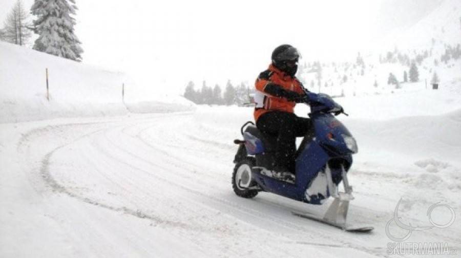 Как ездить на скутере зимой – avtoarsenal54.ru