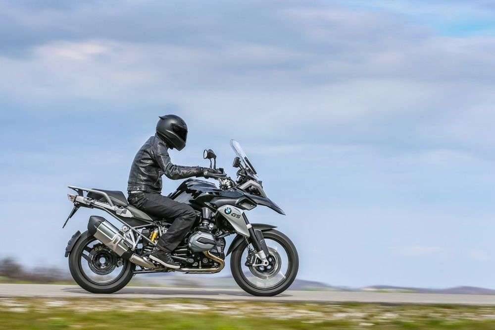 Bmw r1200gs adventure triple black - cyclechaos