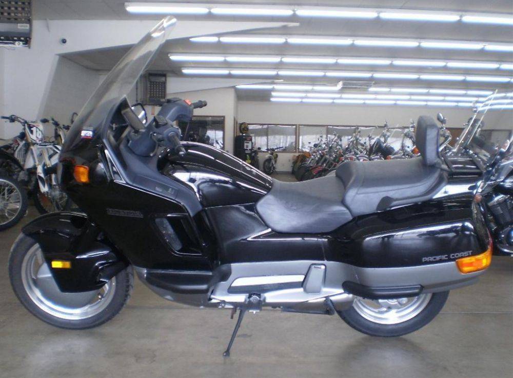 Обзор мотоцикла honda pc800 (pacific coast) — bikeswiki, энциклопедия японских мотоциклов