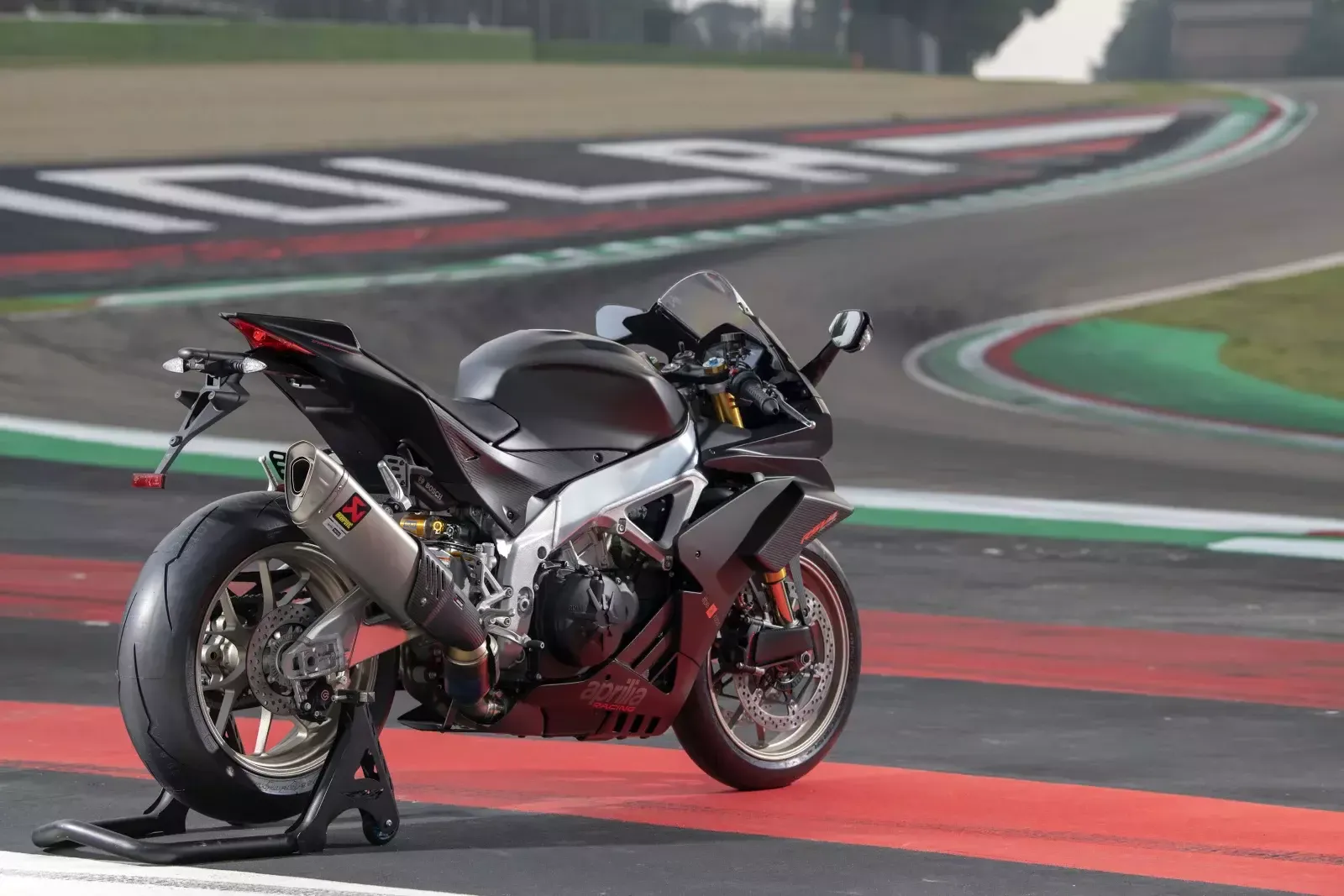 Aprilia rsv4 1100 Factory 2019